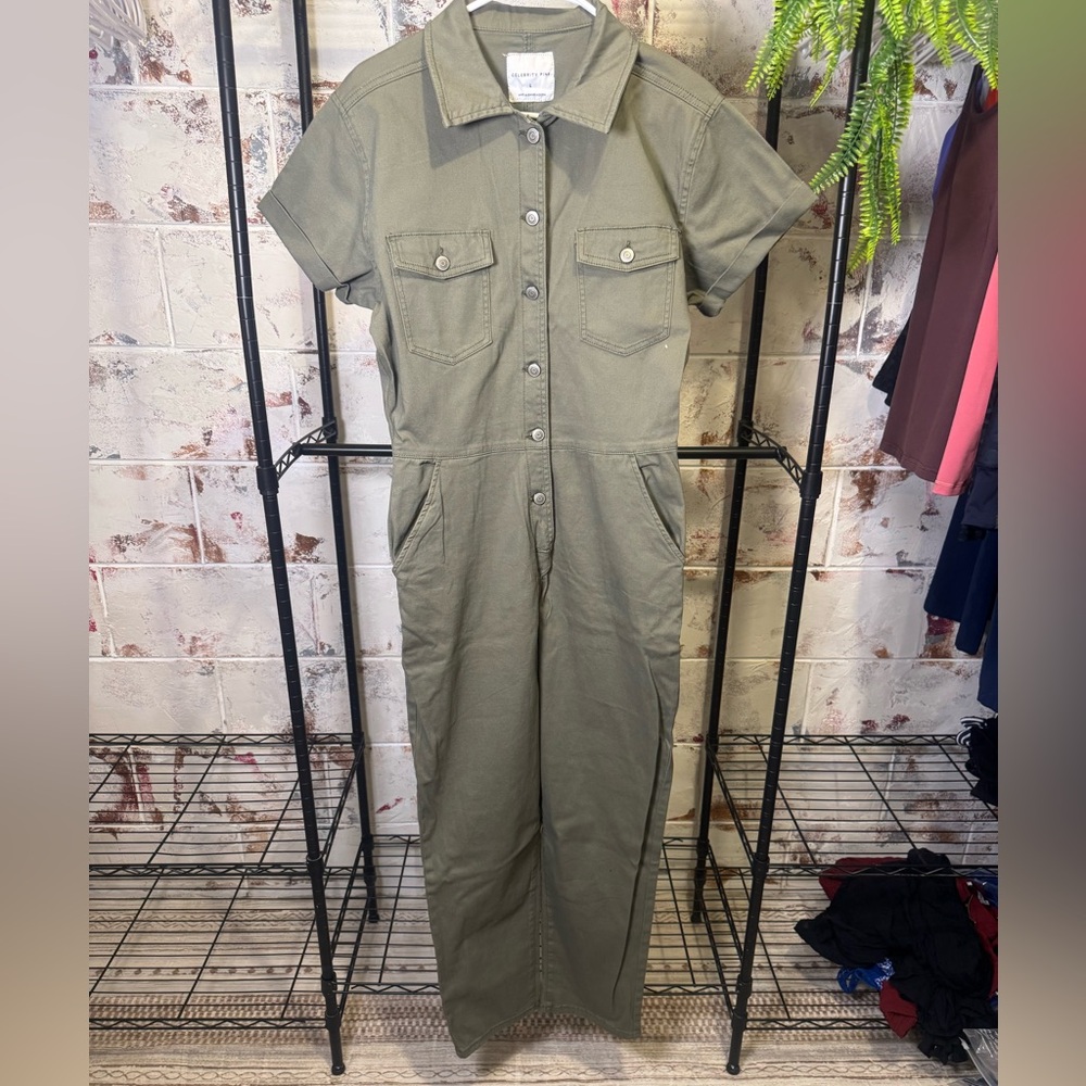 Celebrity Pink Olive Button-Up Jumpsuit - Picture 9 of 9